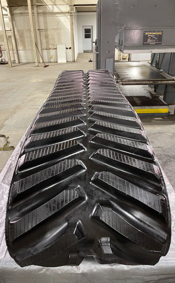 Versatile, Kinze Grain Carts, Kubota Delta track - Senila pentru Tractor pe senile: Foto 1 Versatile, Kinze Grain Carts, Kubota Delta track - Senila pentru Tractor pe senile: Foto 1