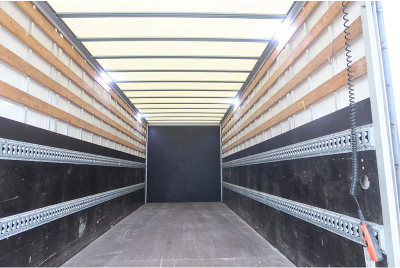 Mercedes-Benz 519 CDI V6 Motor 519 CDI V6 Motor + B.E Trailer - Cap tractor: Foto 4 Mercedes-Benz 519 CDI V6 Motor 519 CDI V6 Motor + B.E Trailer - Cap tractor: Foto 4