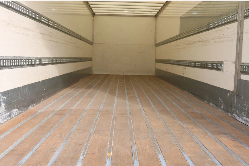 DAF CF 290 FA Bak + klep Dhollandia 2000 KG - Camion furgon: Foto 4 DAF CF 290 FA Bak + klep Dhollandia 2000 KG - Camion furgon: Foto 4