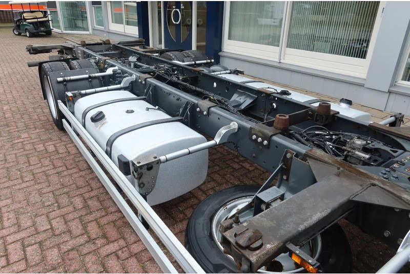 DAF XF 430 430 FA 4x2 BDF/Chassiscabine Wisselbare opbouw - Camion şasiu: Foto 4 DAF XF 430 430 FA 4x2 BDF/Chassiscabine Wisselbare opbouw - Camion şasiu: Foto 4