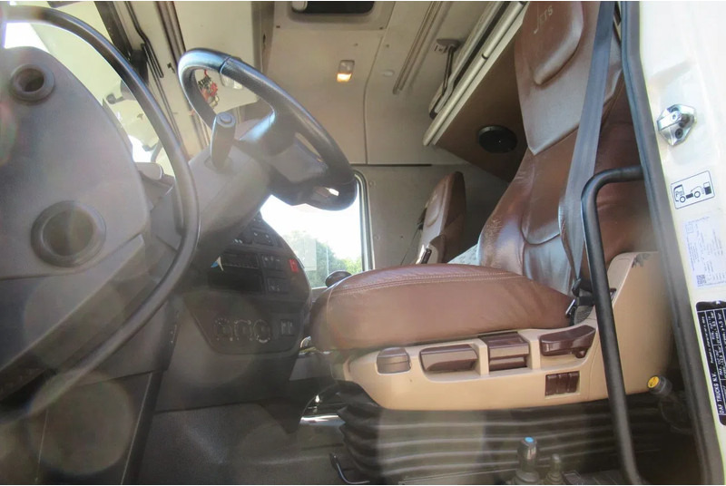 DAF XF 510 Fat 6x4 Euro 6 - Camion cu cârlig: Foto 4 DAF XF 510 Fat 6x4 Euro 6 - Camion cu cârlig: Foto 4