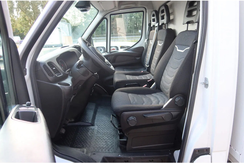 Iveco Daily 35S16 Bakwagen + Laadklep 750kg - Autoutilitară box: Foto 4 Iveco Daily 35S16 Bakwagen + Laadklep 750kg - Autoutilitară box: Foto 4