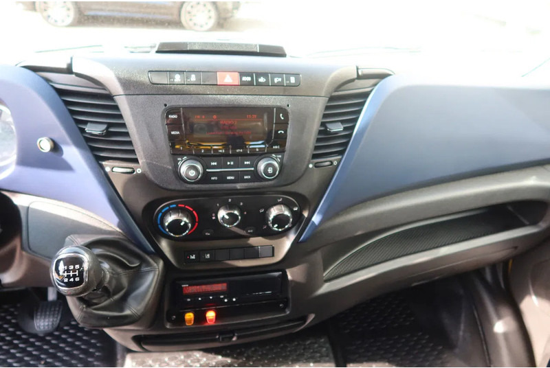 Iveco Daily 50C16 Recovery truck, bergingswagen, Afsleepwagen - Maşină de tractare: Foto 5 Iveco Daily 50C16 Recovery truck, bergingswagen, Afsleepwagen - Maşină de tractare: Foto 5