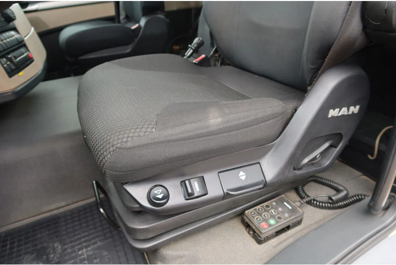 MAN TGS 35.360 Kraanwagen + oprijwagen Hiab 228 E3 - Camion cu macara: Foto 5 MAN TGS 35.360 Kraanwagen + oprijwagen Hiab 228 E3 - Camion cu macara: Foto 5