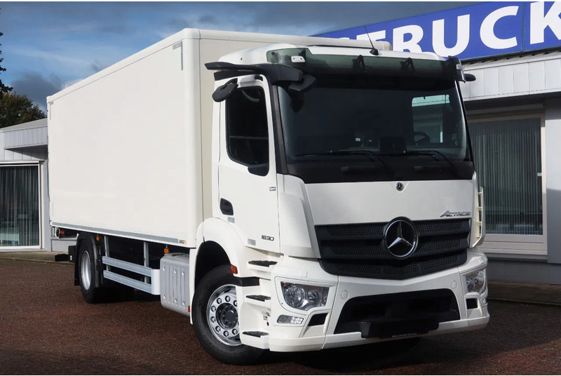Mercedes-Benz Actros 1830 Bak + Dhollandia klep 2000 KG + rolstops. - Camion furgon: Foto 2 Mercedes-Benz Actros 1830 Bak + Dhollandia klep 2000 KG + rolstops. - Camion furgon: Foto 2