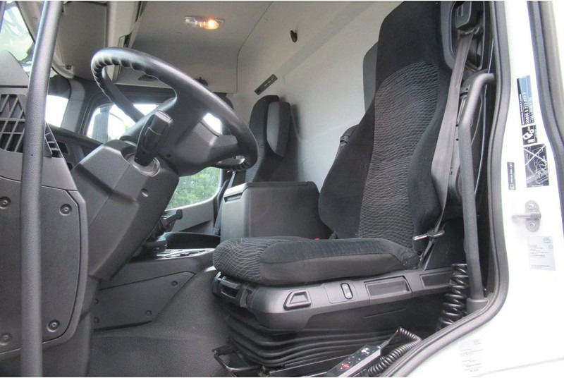 Mercedes-Benz Actros 1832 1832 LL 4x2 - Camion furgon: Foto 5 Mercedes-Benz Actros 1832 1832 LL 4x2 - Camion furgon: Foto 5