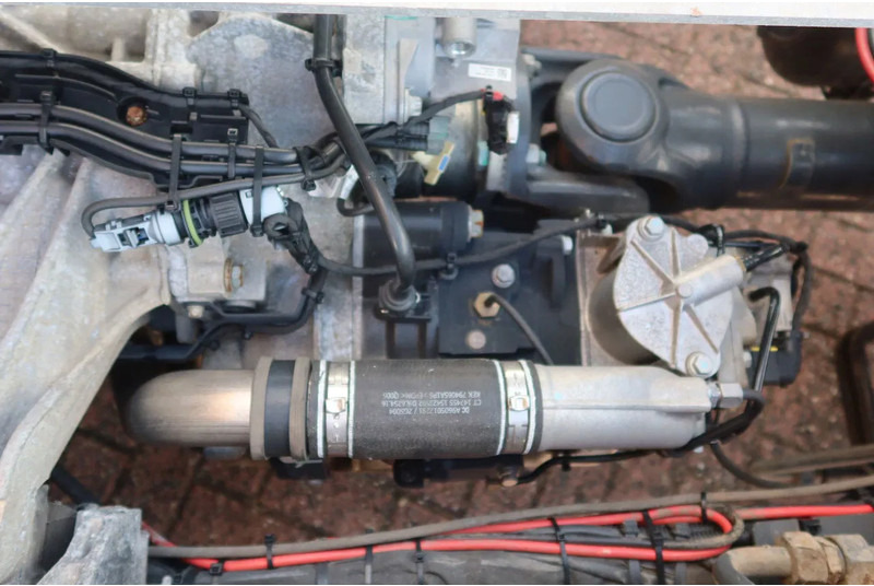 Camion şasiu Mercedes-Benz Actros 2642 LL Chassis Cabine Giga space: Foto 17