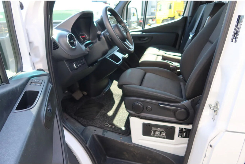 Mercedes-Benz Sprinter 515 CDI - Autoutilitară box: Foto 5 Mercedes-Benz Sprinter 515 CDI - Autoutilitară box: Foto 5