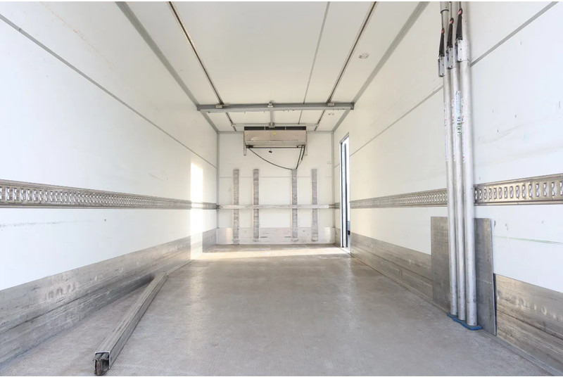 Volvo FE 280 4x2 Carrier Supra 1250 Koel/ Vries+ BAR klep 2000 kg. 2 Stuks in voorraad - Camion frigider: Foto 4 Volvo FE 280 4x2 Carrier Supra 1250 Koel/ Vries+ BAR klep 2000 kg. 2 Stuks in voorraad - Camion frigider: Foto 4