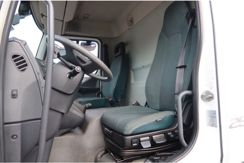 Volvo FL Bak + Dhollandia klep 2000 Kg - Camion furgon: Foto 5 Volvo FL Bak + Dhollandia klep 2000 Kg - Camion furgon: Foto 5