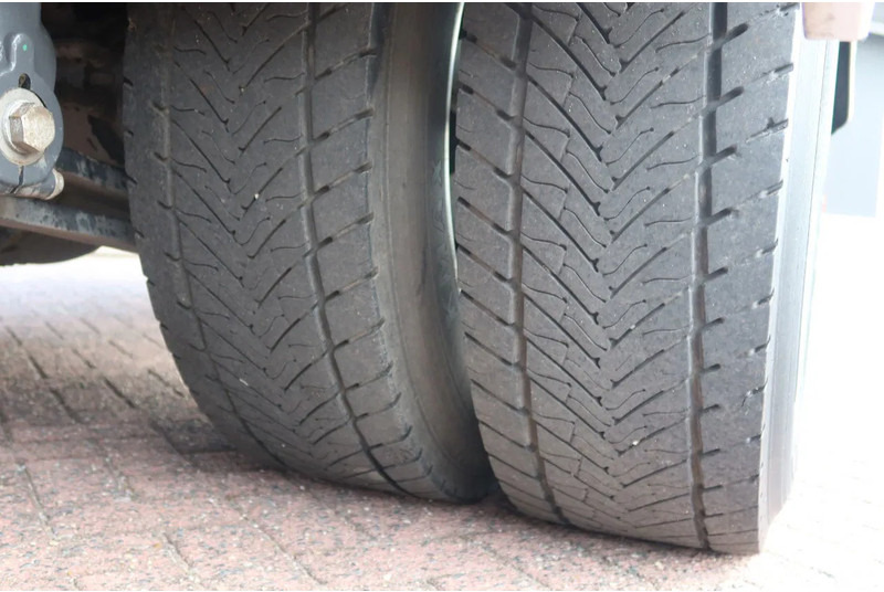 Camion furgon Volvo FL Bak + Dhollandia klep 2000 Kg: Foto 9