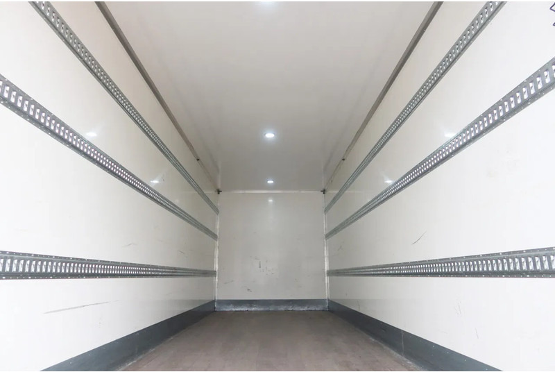 Volvo FM 340 Geïsoleerd Dak DHollandia 3000 kg - Camion furgon: Foto 4 Volvo FM 340 Geïsoleerd Dak DHollandia 3000 kg - Camion furgon: Foto 4