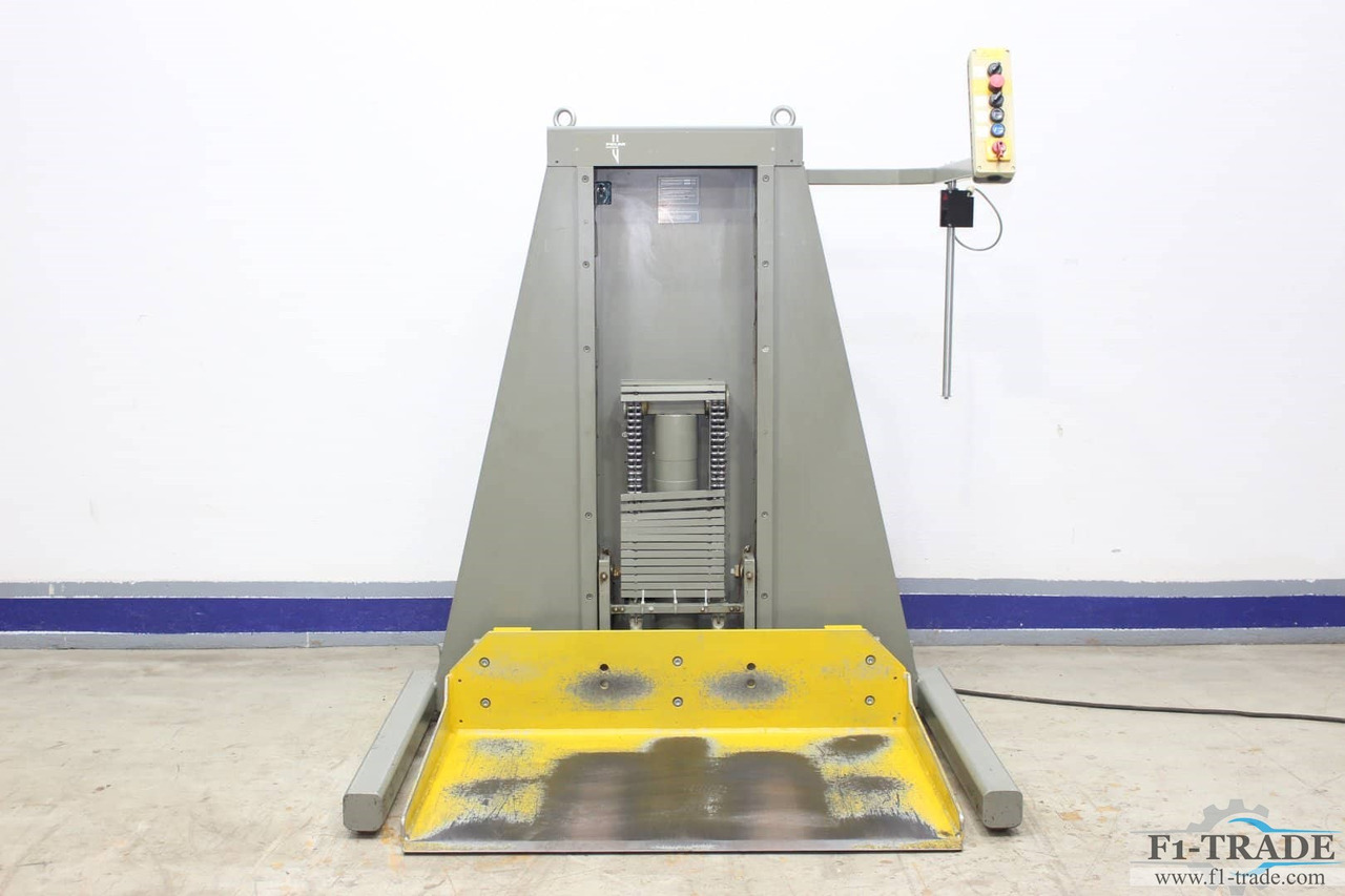 Polar L-1000-W-3 - Transpalet la mare înălţime: Foto 1 Polar L-1000-W-3 - Transpalet la mare înălţime: Foto 1