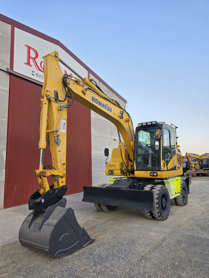 KOMATSU PW148-11 - Excavator pe roţi: Foto 2 KOMATSU PW148-11 - Excavator pe roţi: Foto 2