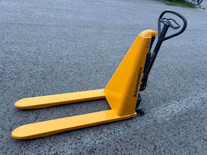 Jungheinrich Scherenhubwagen AMX 10e - Transpalet la mare înălţime: Foto 5 Jungheinrich Scherenhubwagen AMX 10e - Transpalet la mare înălţime: Foto 5