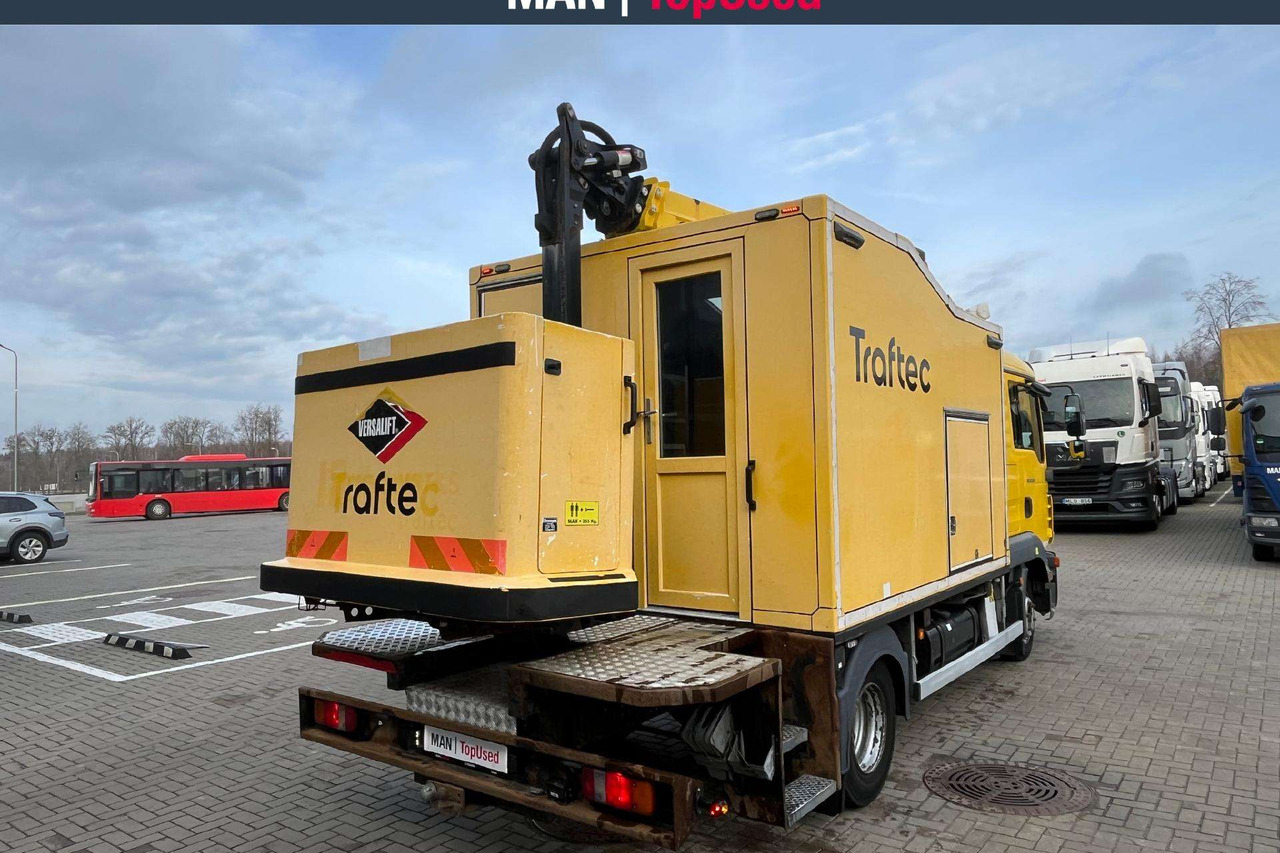 MAN 8.220 4X2 bokštelis(9291) - Camion cu macara: Foto 4 MAN 8.220 4X2 bokštelis(9291) - Camion cu macara: Foto 4