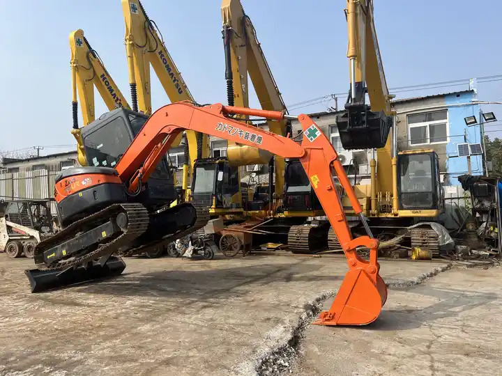 All original mini excavator hitachi used ZX55 ZX60 ZX70 small second hand excavator made in Japan - Excavator pe şenile: Foto 4 All original mini excavator hitachi used ZX55 ZX60 ZX70 small second hand excavator made in Japan - Excavator pe şenile: Foto 4