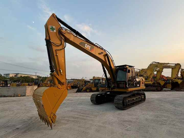 Original Japan Cat Excavadora Caterpillar 330D2L Excavator Digger Cat 330d Heavy Machinery for Construction - Excavator: Foto 4 Original Japan Cat Excavadora Caterpillar 330D2L Excavator Digger Cat 330d Heavy Machinery for Construction - Excavator: Foto 4