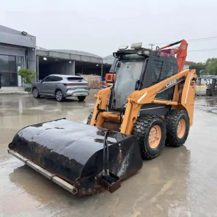 Original Second hand CASE skid steer loader 420 for sale compact skid steers loaders 440 430 420 in stock - Mini încărcător: Foto 2 Original Second hand CASE skid steer loader 420 for sale compact skid steers loaders 440 430 420 in stock - Mini încărcător: Foto 2