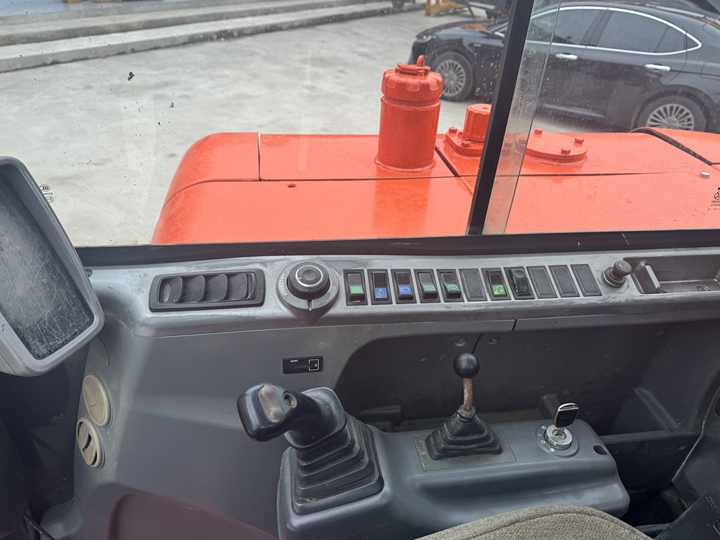 Used Excavator Doosan Dx60 Excavators Mini Machinery Doosan Dx60 Dx80 Dx75 for Sale - Excavator pe şenile: Foto 5 Used Excavator Doosan Dx60 Excavators Mini Machinery Doosan Dx60 Dx80 Dx75 for Sale - Excavator pe şenile: Foto 5