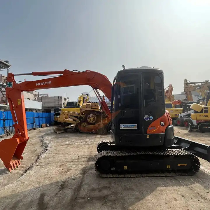 Used Excavator Hitachi Zaxis55ur good quality made in japan Hitachi ZX55ur crawler excavator - Excavator pe şenile: Foto 1 Used Excavator Hitachi Zaxis55ur good quality made in japan Hitachi ZX55ur crawler excavator - Excavator pe şenile: Foto 1