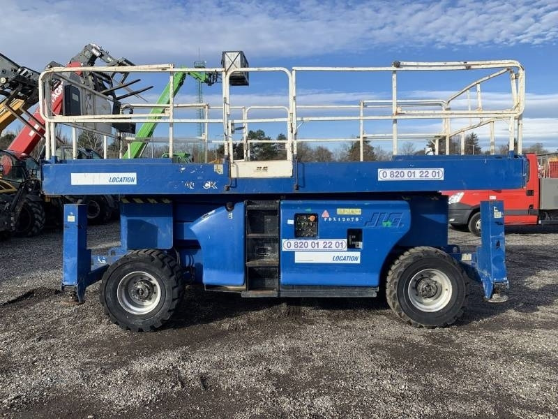 JLG 3394RT - 12m, 4x4, diesel - Platforma foarfeca: Foto 4 JLG 3394RT - 12m, 4x4, diesel - Platforma foarfeca: Foto 4