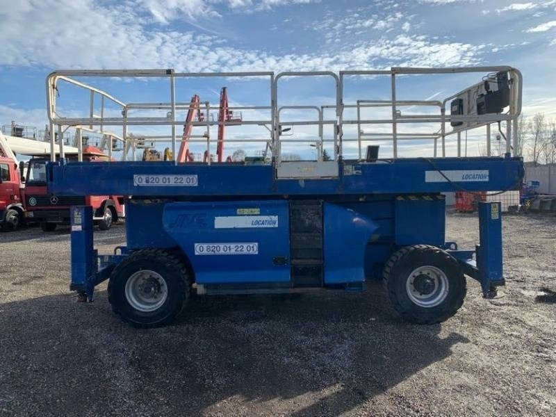 JLG 3394RT - 12m, 4x4, diesel - Platforma foarfeca: Foto 5 JLG 3394RT - 12m, 4x4, diesel - Platforma foarfeca: Foto 5