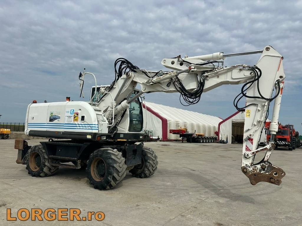 Hitachi ZX 140 W-3 - Excavator pe roţi: Foto 1 Hitachi ZX 140 W-3 - Excavator pe roţi: Foto 1