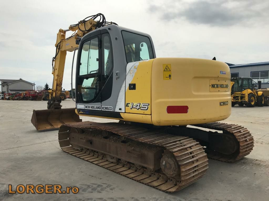 New Holland E 145 - Excavator pe şenile: Foto 4 New Holland E 145 - Excavator pe şenile: Foto 4