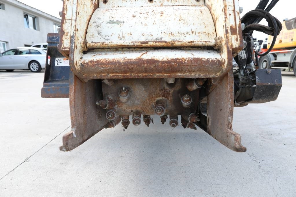 Simex PL4520 - Utilaje pentru frezare: Foto 3 Simex PL4520 - Utilaje pentru frezare: Foto 3