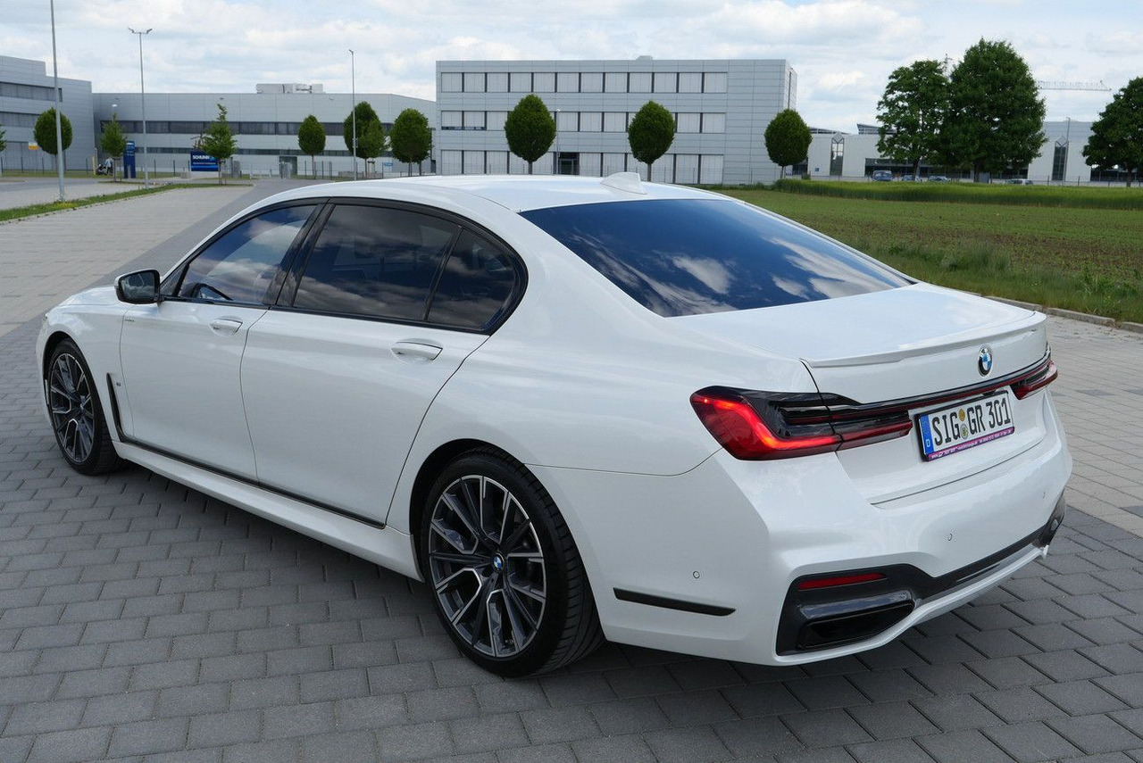 BMW 730LD XDR. /VOLL/REAR ENTERT. /EXECUTIVE LOUNGE - Berlină/ Sedan: Foto 5 BMW 730LD XDR. /VOLL/REAR ENTERT. /EXECUTIVE LOUNGE - Berlină/ Sedan: Foto 5