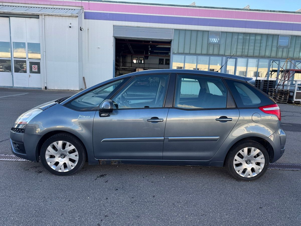 Citroën C4 Picasso DIESEL HDI 1,6 EURO 4 !!!!!!!!!!!!!!! - Transport persoane: Foto 4 Citroën C4 Picasso DIESEL HDI 1,6 EURO 4 !!!!!!!!!!!!!!! - Transport persoane: Foto 4