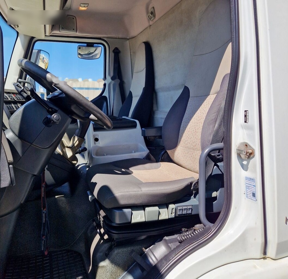 Renault Midlum 220 Dxi - Camion platformă: Foto 2 Renault Midlum 220 Dxi - Camion platformă: Foto 2