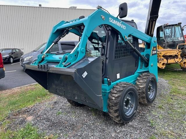 SUNWARD SWL2830 SUNWARD /BOBCAT - Mini încărcător: Foto 3 SUNWARD SWL2830 SUNWARD /BOBCAT - Mini încărcător: Foto 3
