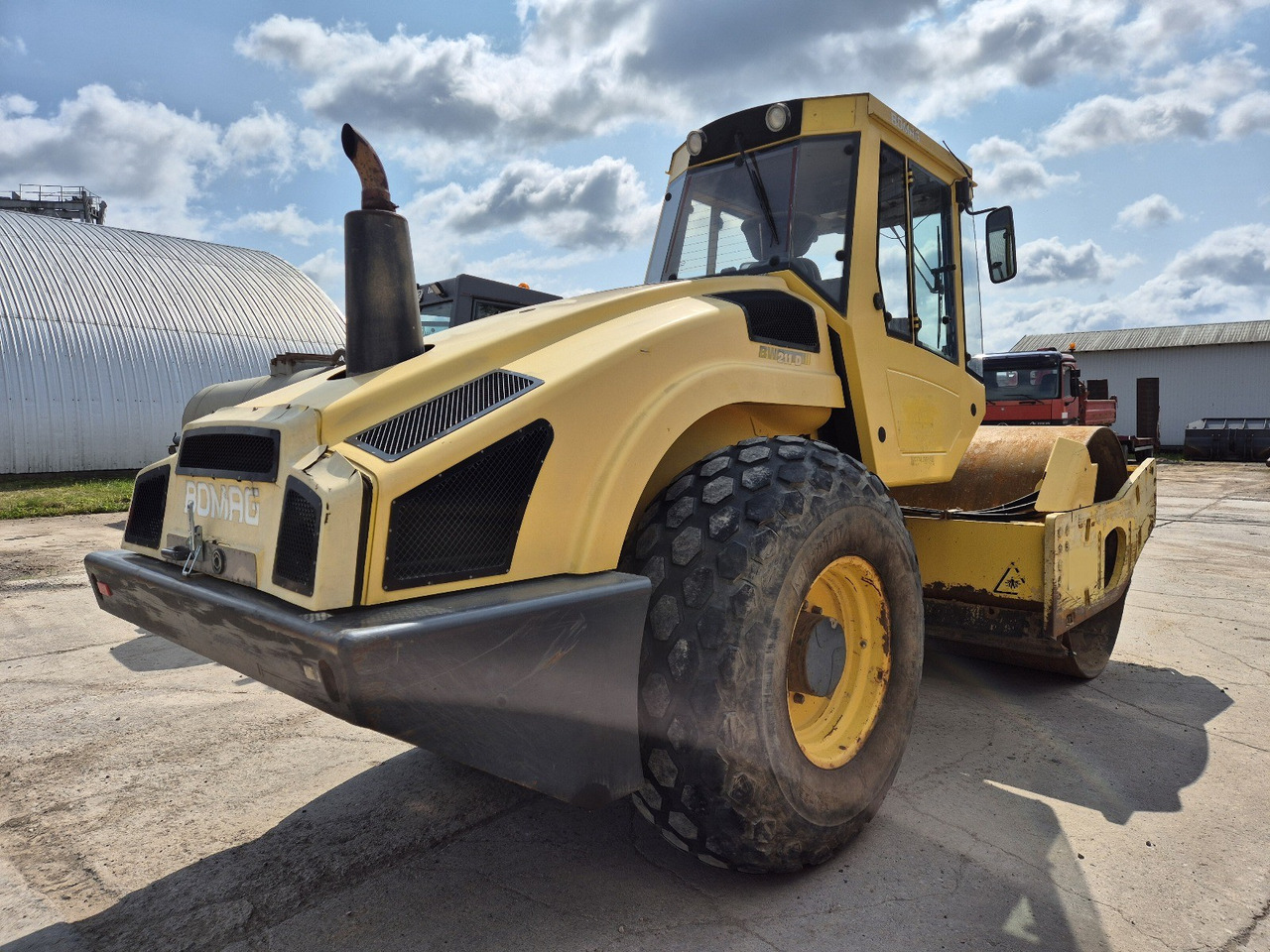 BOMAG BW211 D-4 - Compactor: Foto 4 BOMAG BW211 D-4 - Compactor: Foto 4