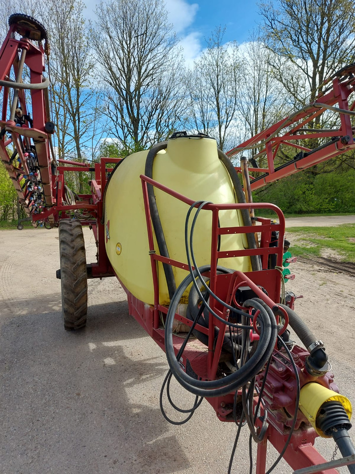 HARDI Ranger 2500 - Maşină de erbicidat tractata: Foto 3 HARDI Ranger 2500 - Maşină de erbicidat tractata: Foto 3