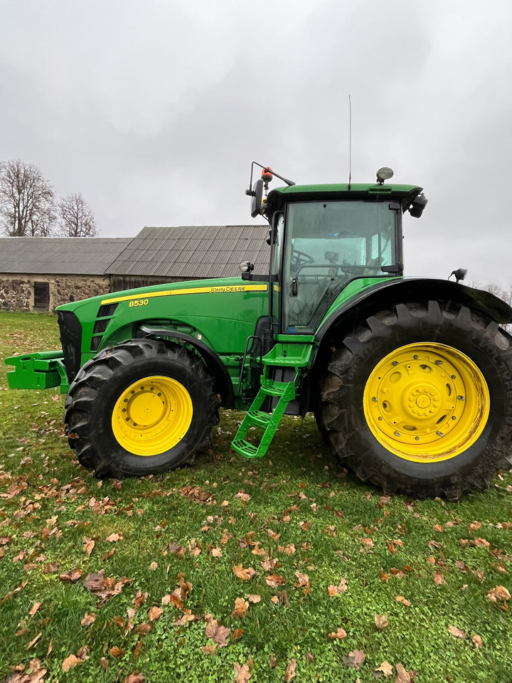 John Deere 8530 - Tractor agricol: Foto 1 John Deere 8530 - Tractor agricol: Foto 1