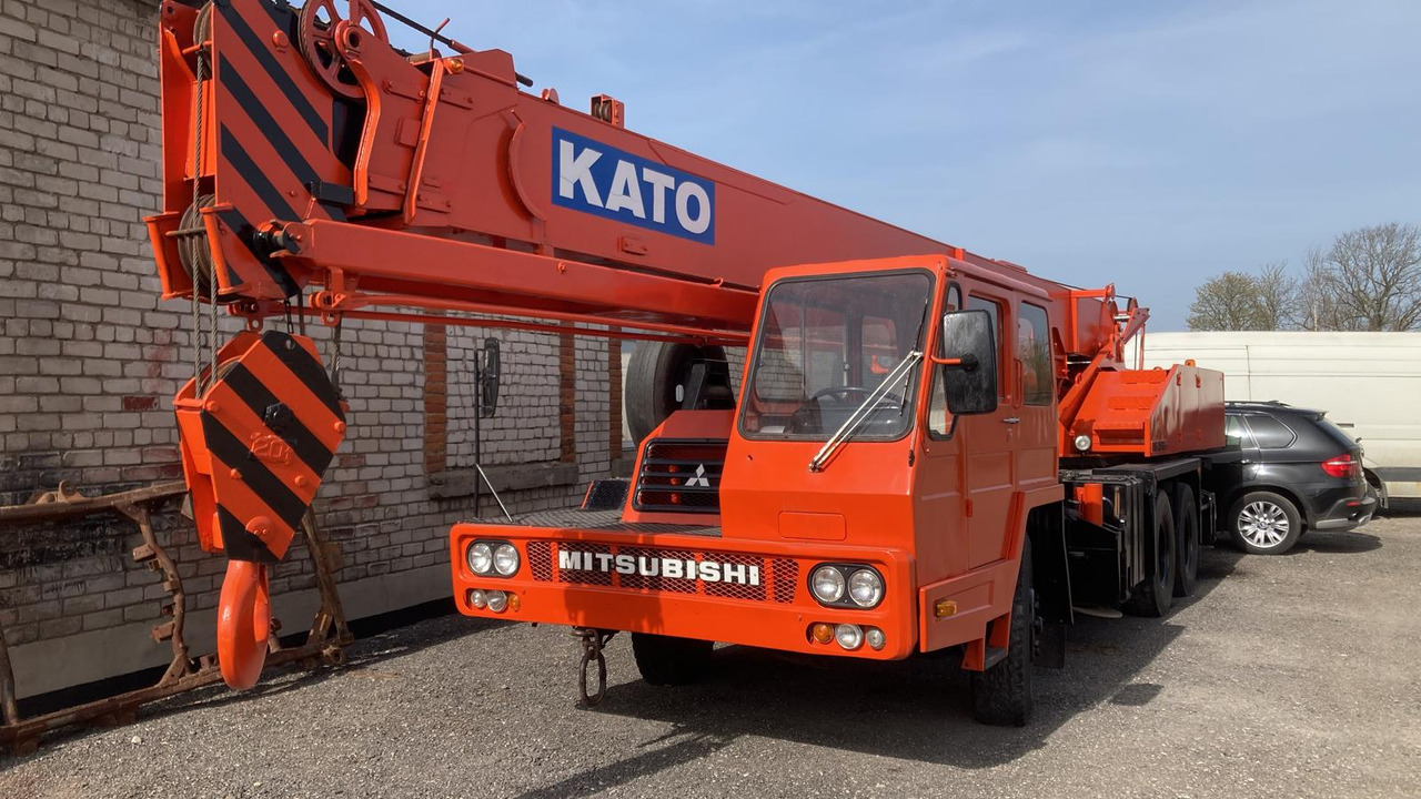 KATO NK200E - Automacara: Foto 1 KATO NK200E - Automacara: Foto 1