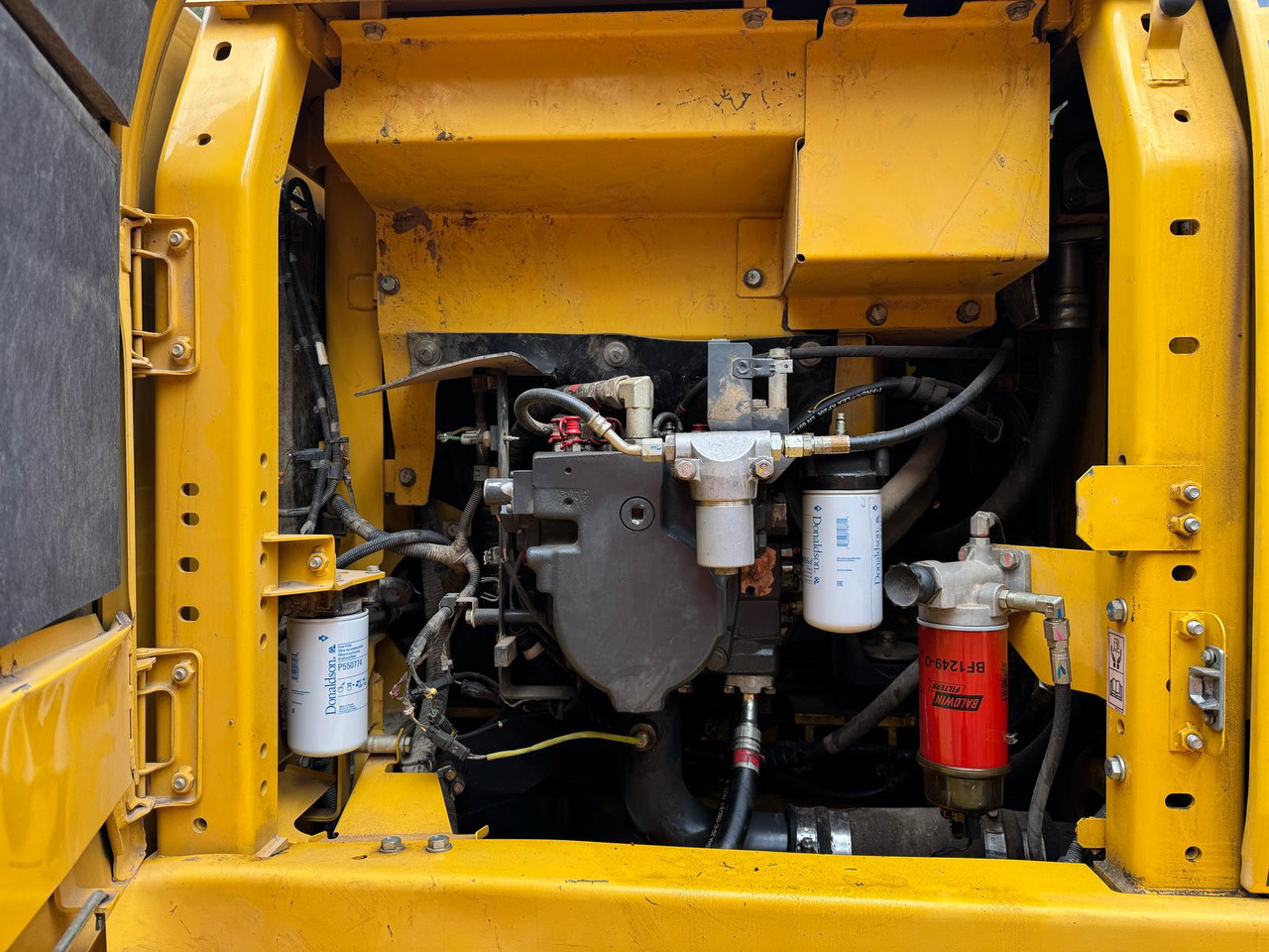 KOMATSU PC210LC-11 - Excavator pe şenile: Foto 3 KOMATSU PC210LC-11 - Excavator pe şenile: Foto 3