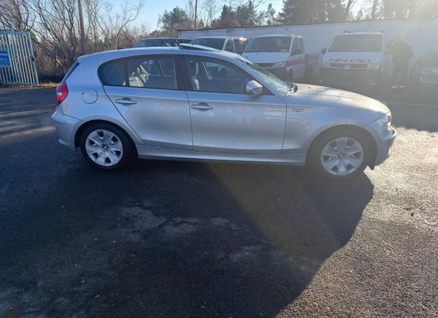 BMW 116i Limousine - Automobil: Foto 5 BMW 116i Limousine - Automobil: Foto 5