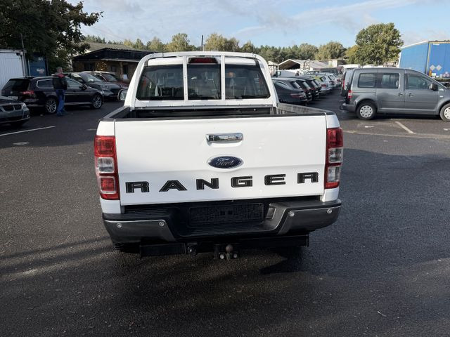 Ford Ranger XLT Doppelkabine 4x4 - SUV: Foto 4 Ford Ranger XLT Doppelkabine 4x4 - SUV: Foto 4