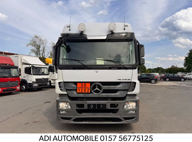 Mercedes-Benz Actros 2541 Tankwagen - Camion cisternă: Foto 1 Mercedes-Benz Actros 2541 Tankwagen - Camion cisternă: Foto 1