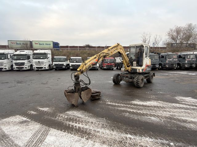 Yanmar YB 401 W Greifer und Schaufel - Excavator pe roţi: Foto 4 Yanmar YB 401 W Greifer und Schaufel - Excavator pe roţi: Foto 4