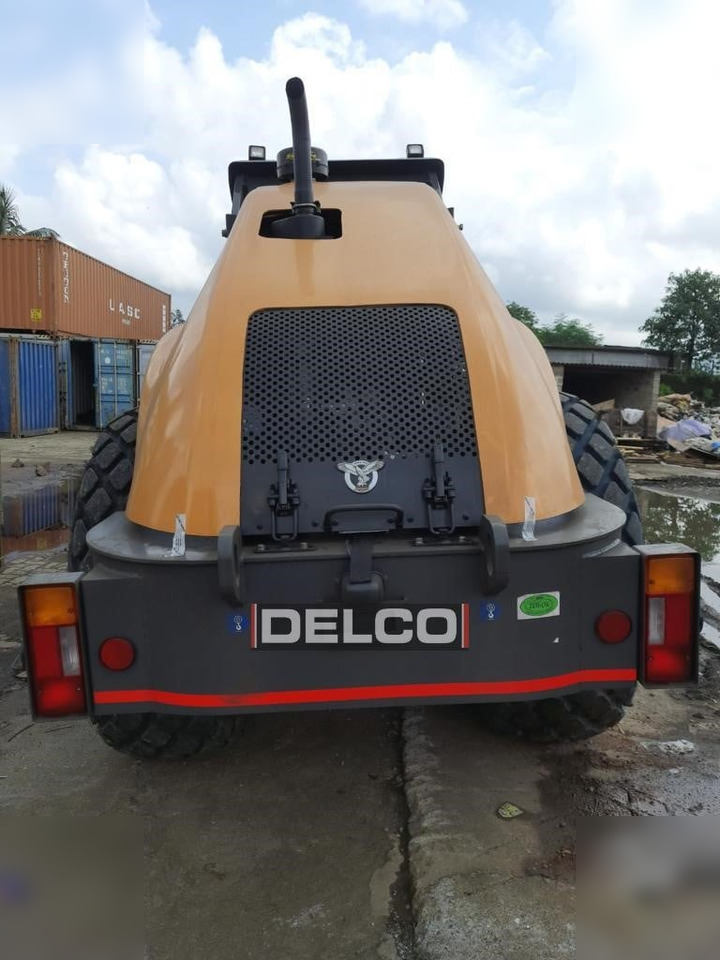 Cilindru compactor nou CASE 1107EX: Foto 8 Cilindru compactor nou CASE 1107EX: Foto 8