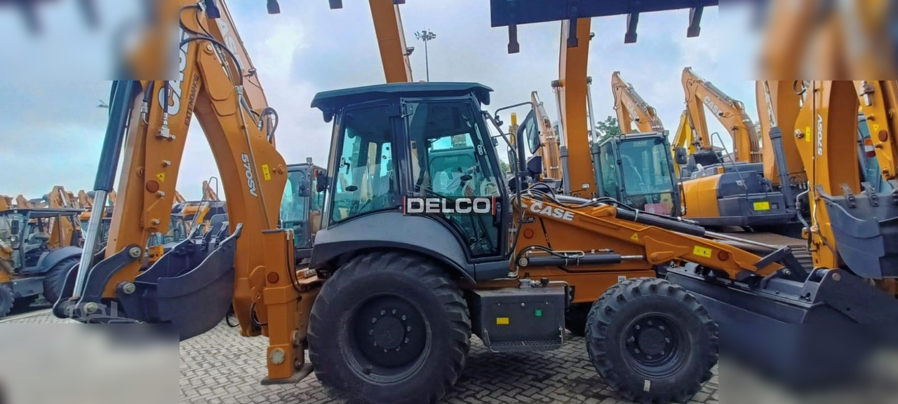 CASE 570SV - Buldoexcavator: Foto 1 CASE 570SV - Buldoexcavator: Foto 1