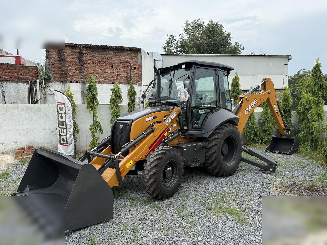 CASE 851NX CP - Buldoexcavator: Foto 1 CASE 851NX CP - Buldoexcavator: Foto 1
