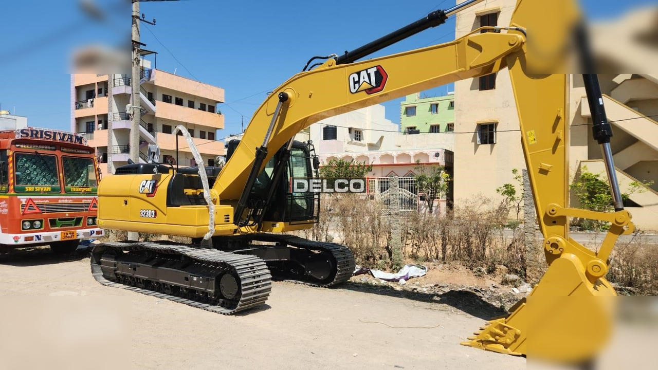 CATERPILLAR 323D3 - Excavator pe şenile: Foto 1 CATERPILLAR 323D3 - Excavator pe şenile: Foto 1