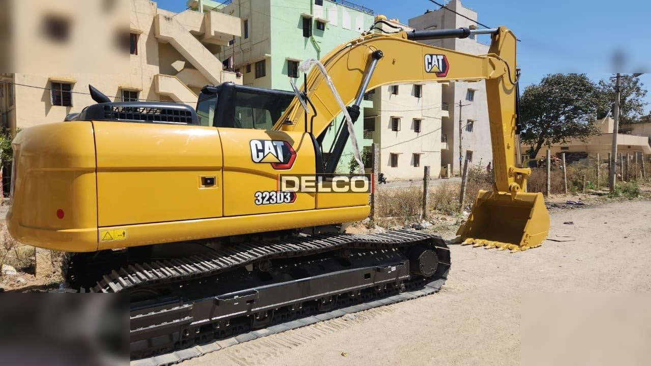 CATERPILLAR 323D3 - Excavator pe şenile: Foto 2 CATERPILLAR 323D3 - Excavator pe şenile: Foto 2