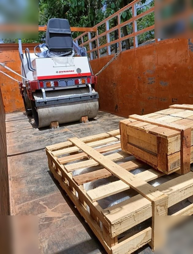 DYNAPAC CC125 - Cilindru compactor: Foto 2 DYNAPAC CC125 - Cilindru compactor: Foto 2