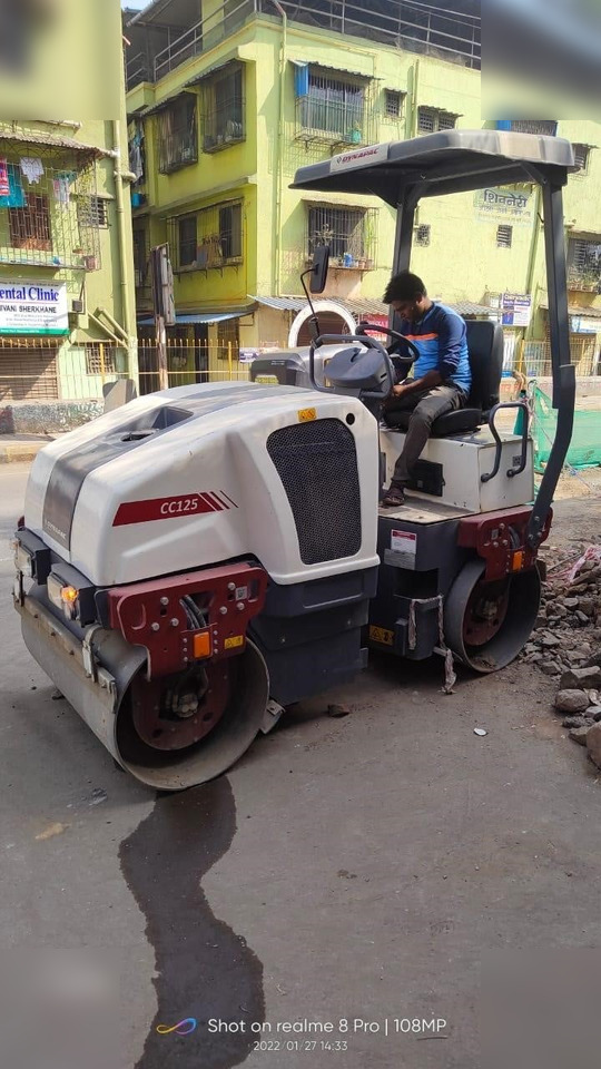 DYNAPAC CC125 - Cilindru compactor: Foto 1 DYNAPAC CC125 - Cilindru compactor: Foto 1
